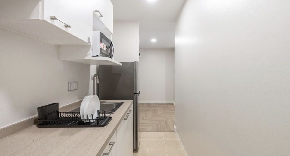 For sale 2 bedrooms condo in Watthana, Bangkok