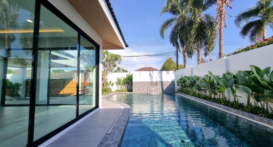 For sale 4 bedrooms villa in Thalang, Phuket