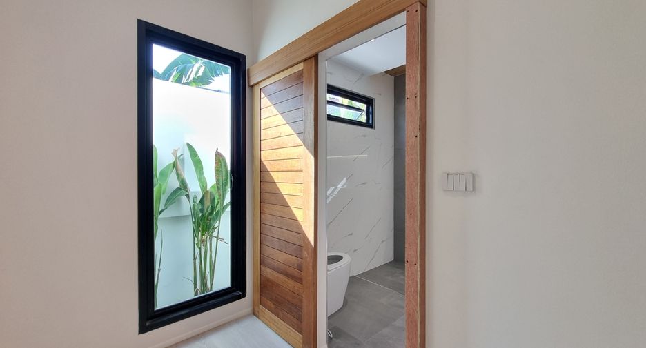 For sale 4 bedrooms villa in Thalang, Phuket