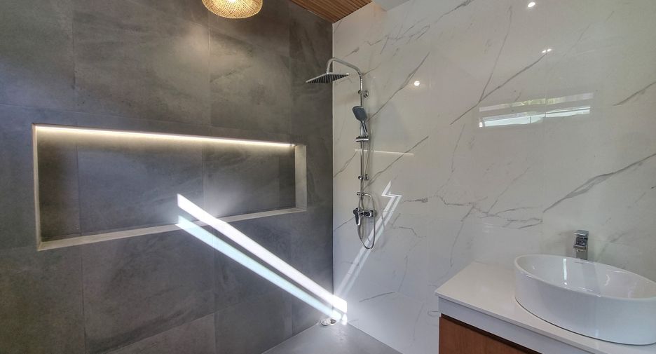 For sale 4 bedrooms villa in Thalang, Phuket