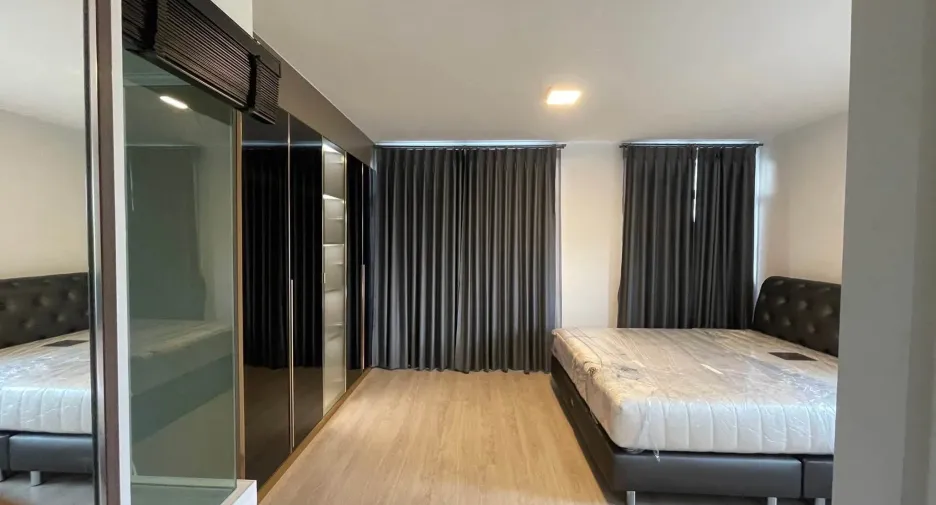 For rent 2 bedrooms townhouse in Bang Phli, Samut Prakan