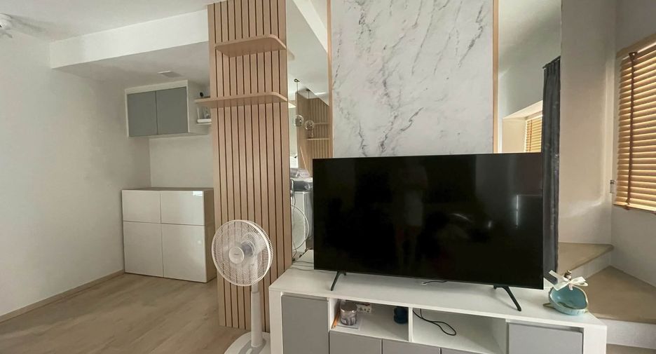 For rent 2 bedrooms townhouse in Bang Phli, Samut Prakan