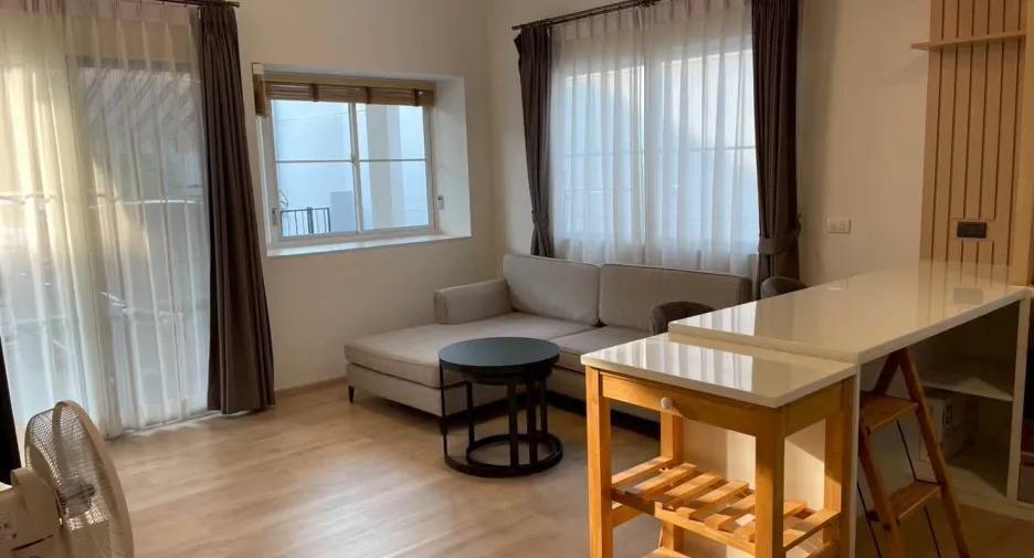 For rent 2 bedrooms townhouse in Bang Phli, Samut Prakan