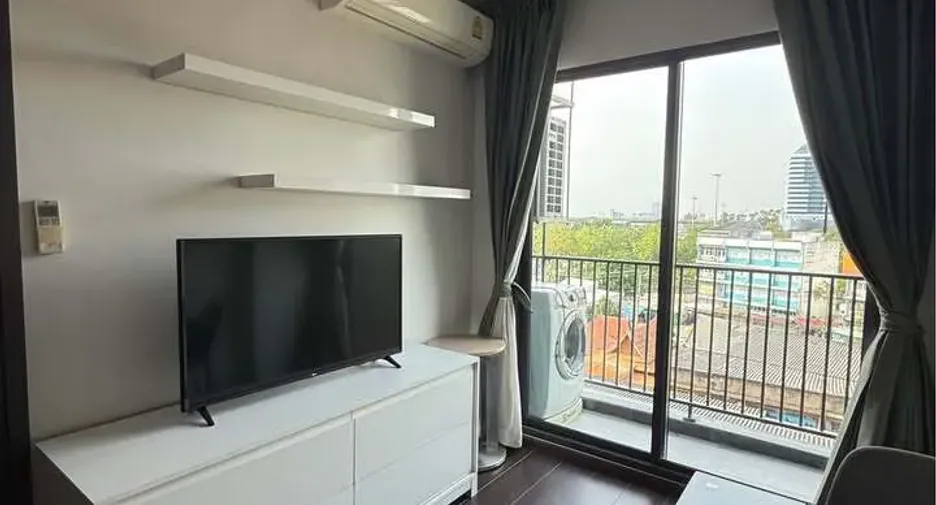 Condo en alquiler de 1 habitaciones en Watthana, Bangkok