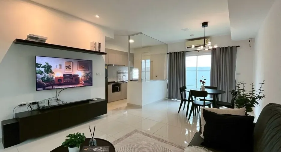 Haus zur Miete mit 3 Zimmer in Bang Phli, Samut Prakan