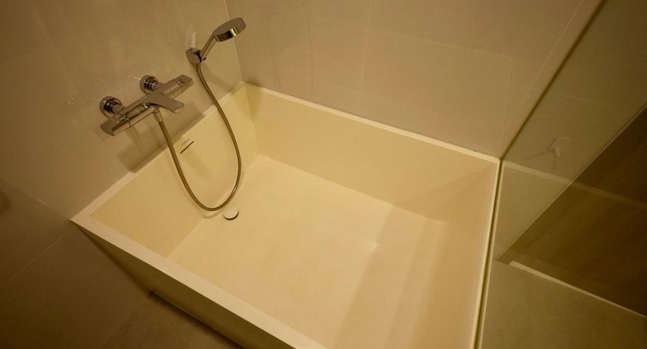 For rent 2 bedrooms condo in Phra Khanong, Bangkok
