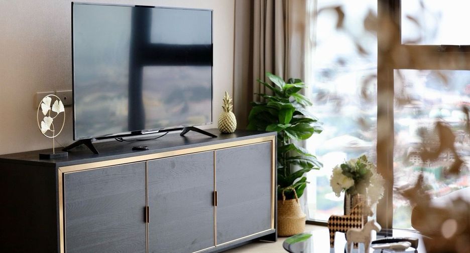 For rent 2 bedrooms condo in Phra Khanong, Bangkok