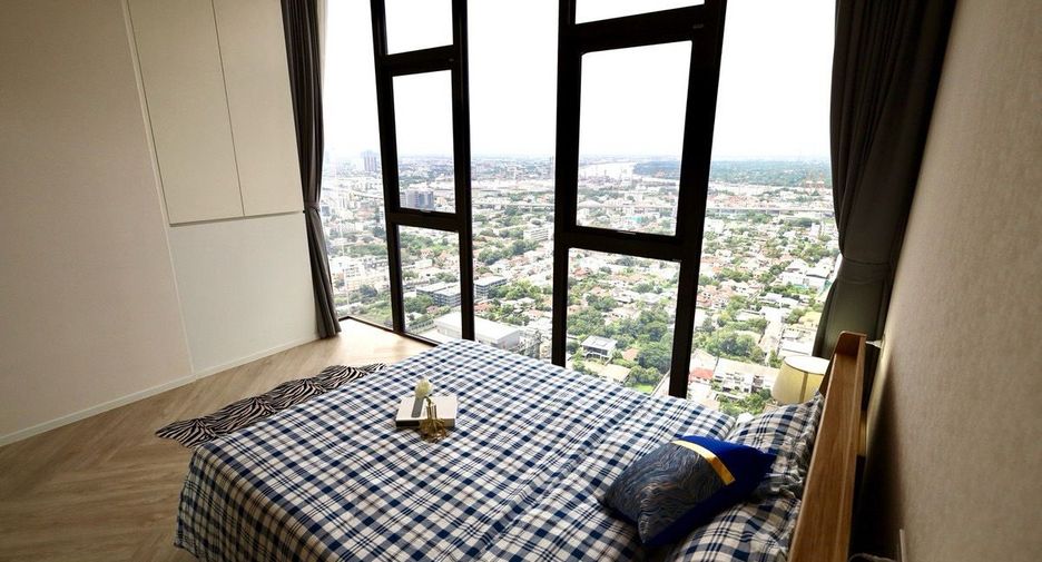 For rent 2 bedrooms condo in Phra Khanong, Bangkok