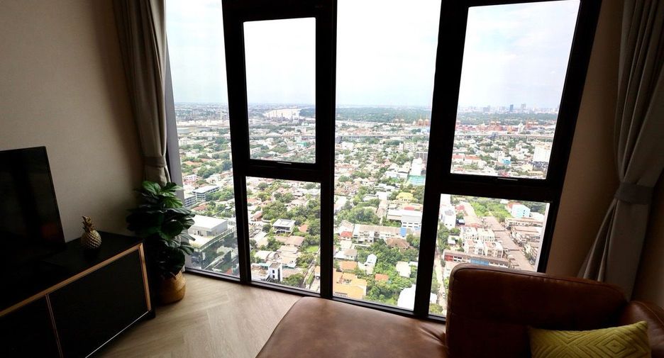 For rent 2 bedrooms condo in Phra Khanong, Bangkok
