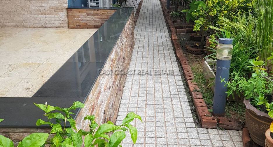 For sale 3 bedrooms house in Jomtien, Pattaya