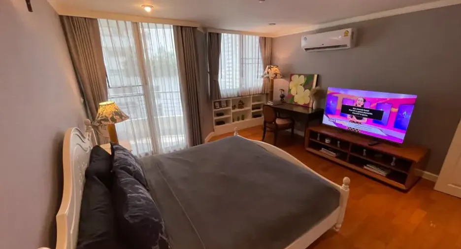 À louer et à vendre 2 chambres condo à Watthana, Bangkok