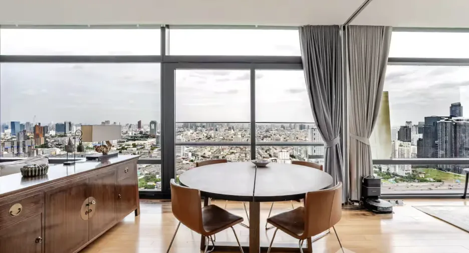 For sale 2 bedrooms condo in Watthana, Bangkok