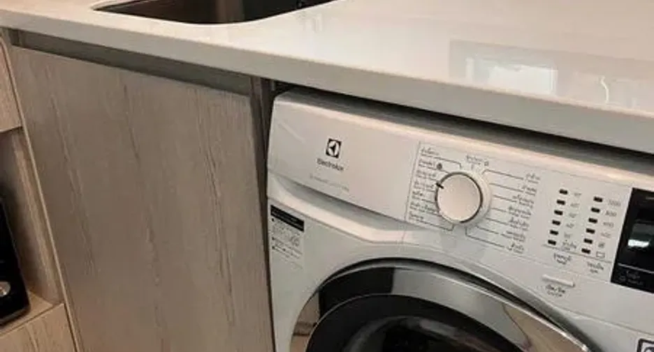 For rent and for sale 1 bed condo in Pathum Wan, Bangkok