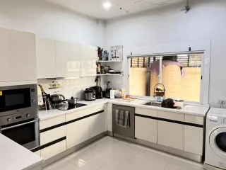 出售 3 卧室 联排别墅 在 Wang Thong Lang, 曼谷