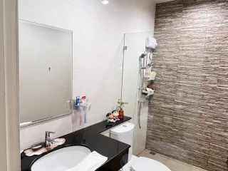 出售 3 卧室 联排别墅 在 Wang Thong Lang, 曼谷