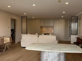 For rent 3 ベッドルーム condo in Watthana, Bangkok