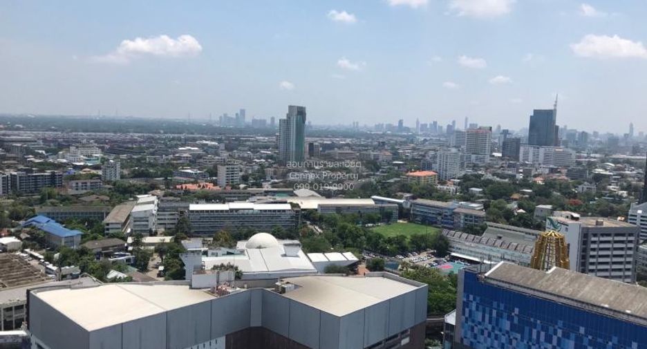Condo en alquiler de 1 habitaciones en Khlong Toei, Bangkok