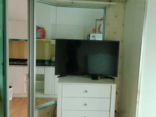 Wohnung zur Miete mit Studio in Khlong Toei, Bangkok