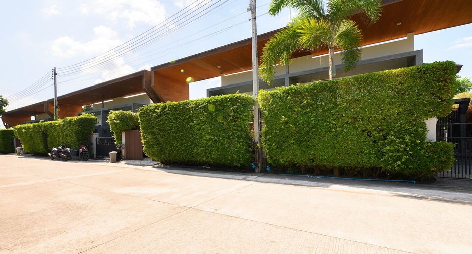 For sale 2 bedrooms villa in Mueang Phuket, Phuket