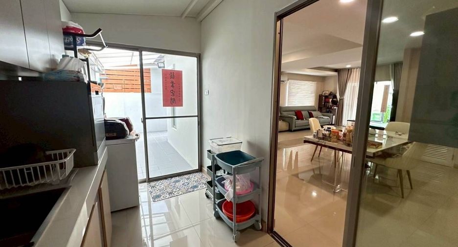 For sale 3 bedrooms house in Bang Lamung, Chonburi