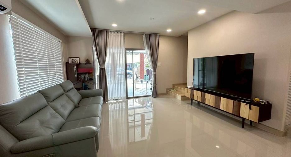For sale 3 bedrooms house in Bang Lamung, Chonburi