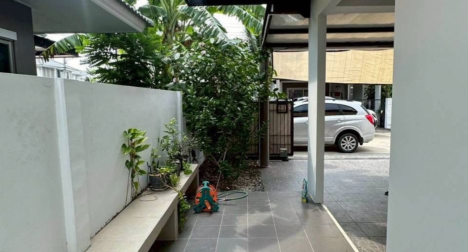 For sale 3 bedrooms house in Bang Lamung, Chonburi