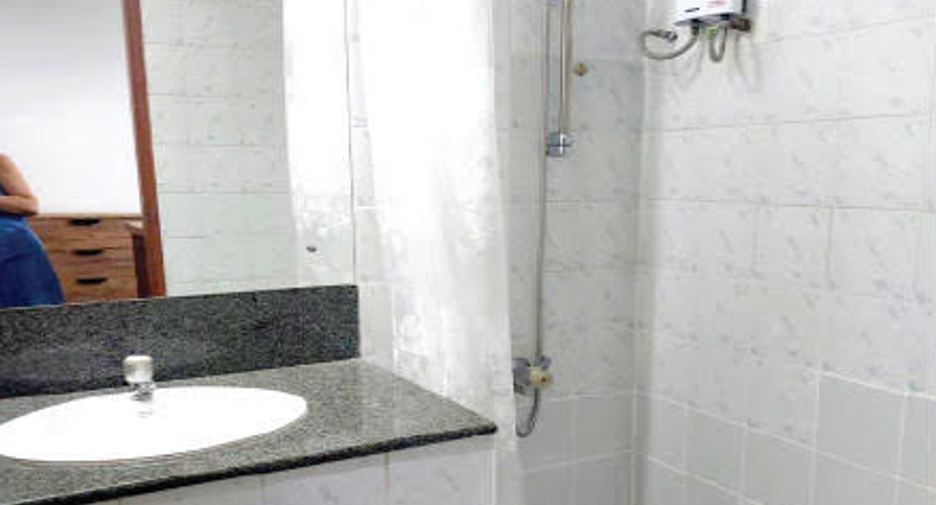 For sale 1 bed condo in Khlong San, Bangkok