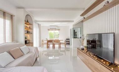 For sale and for rent 4 bedrooms house in Khlong Sam Wa, Bangkok