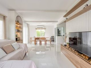 For sale and for rent 4 bedrooms house in Khlong Sam Wa, Bangkok