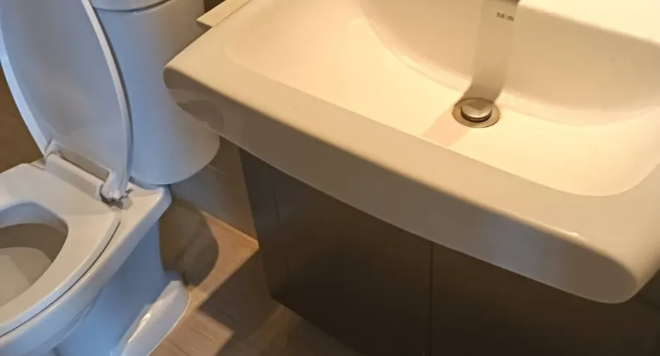 For rent 3 bedrooms condo in Bang Kho Laem, Bangkok