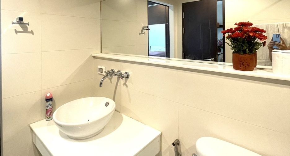 For sale and for rent 1 bed condo in Khlong Toei, Bangkok