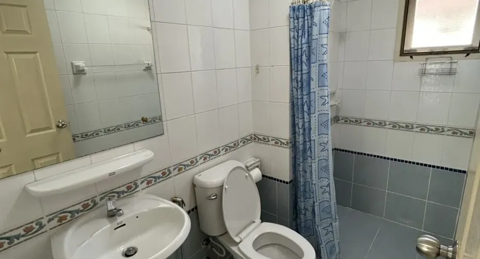 Casa en alquiler de 3 habitaciones en San Sai, Chiang Mai
