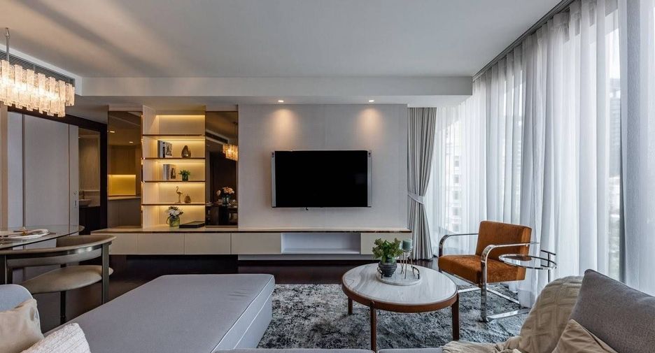 For rent 2 bedrooms condo in Watthana, Bangkok