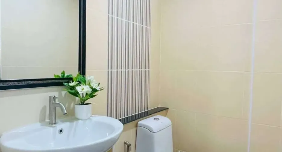 出售 2 卧室 联排别墅 在 Bang Lamung, Chon Buri