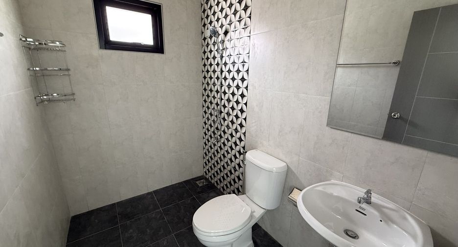 For sale 3 ベッドルーム house in San Kamphaeng, Chiang Mai