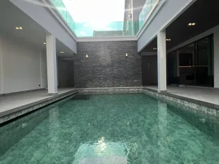 Villa zum Kauf und zur Miete mit 4 Zimmer in Bang Lamung, Chonburi