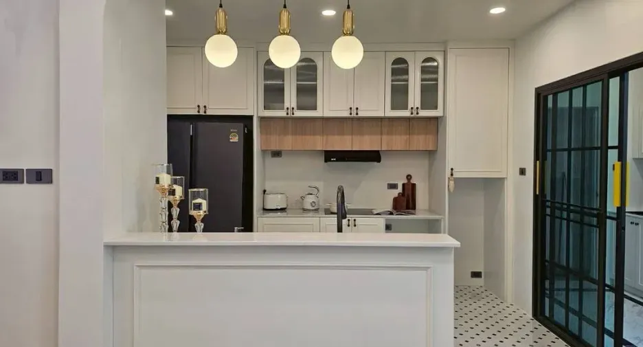 For sale 4 bedrooms villa in Mueang Chiang Mai, Chiang Mai