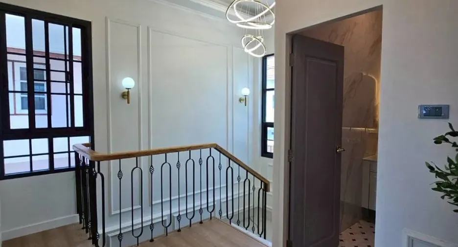 For sale 4 bedrooms villa in Mueang Chiang Mai, Chiang Mai
