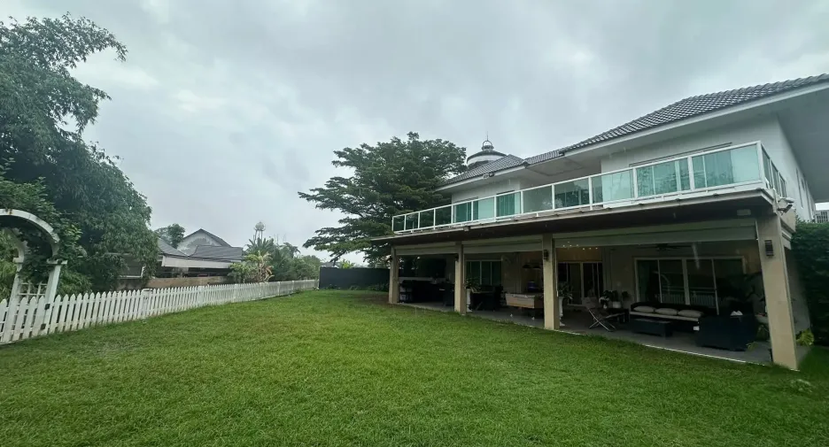 For sale and for rent 6 bedrooms house in Mae Rim, Chiang Mai
