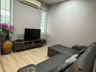 For Rent 3 Bedroom Townhouse In Mueang Chiang Mai