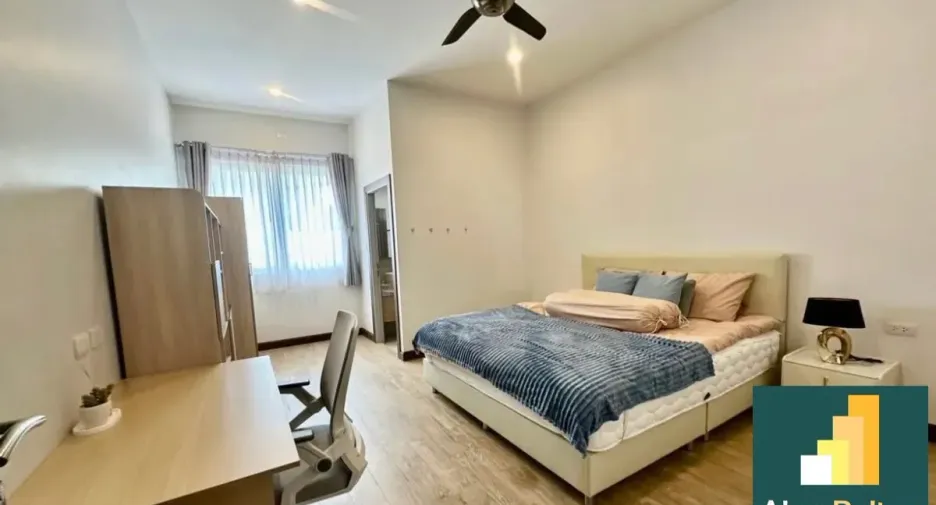 For rent and for sale 6 bedrooms house in East Pattaya, Pattaya