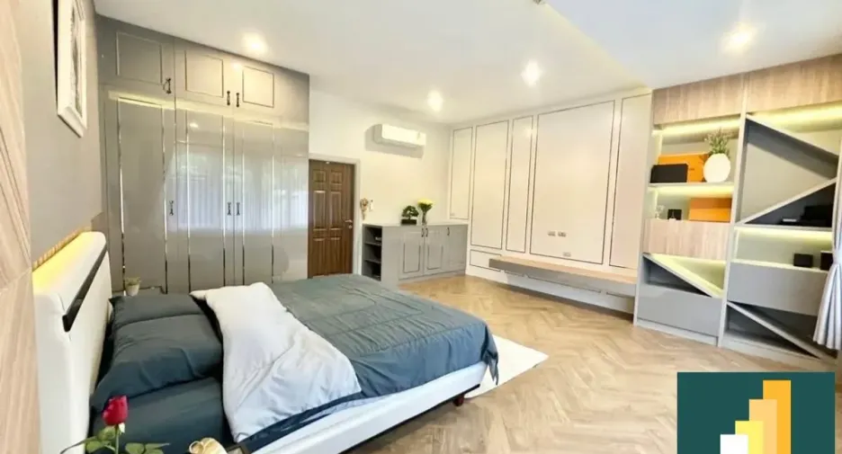 For rent and for sale 6 bedrooms house in East Pattaya, Pattaya