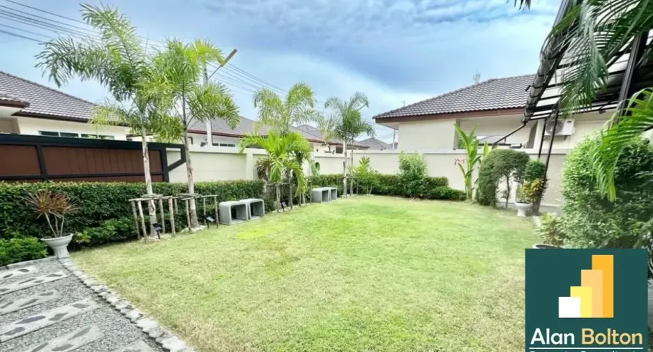 For rent and for sale 6 bedrooms house in East Pattaya, Pattaya