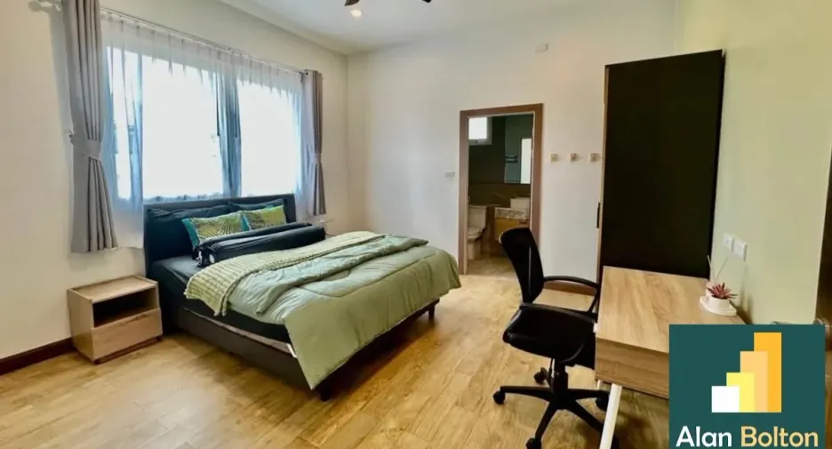 For rent and for sale 6 bedrooms house in East Pattaya, Pattaya
