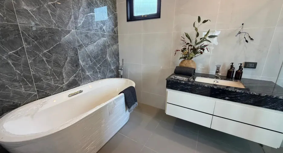For rent 4 bedrooms house in Bang Lamung, Chonburi