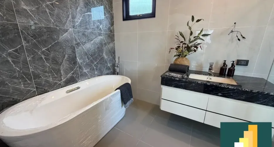 For rent 4 bedrooms house in Bang Lamung, Chonburi