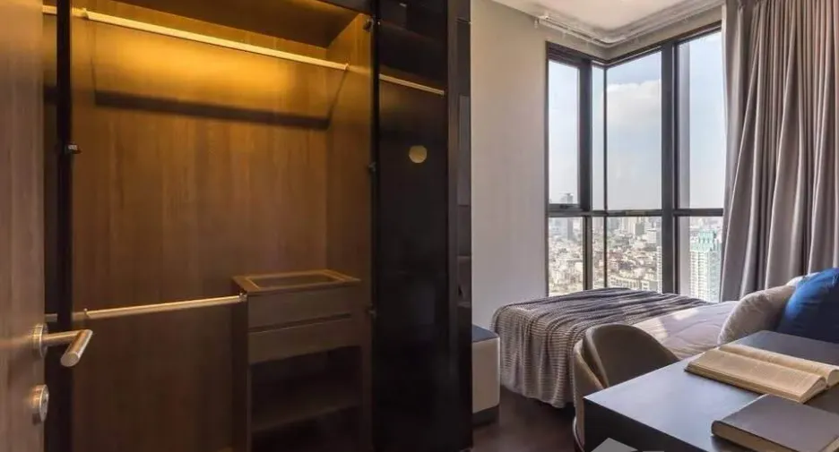 For rent 3 bedrooms condo in Watthana, Bangkok