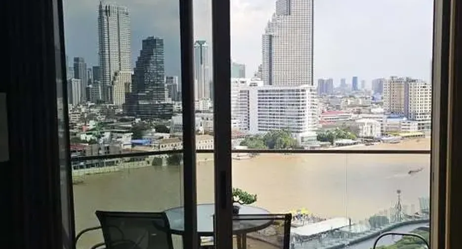 Condo en alquiler de 1 habitaciones en Khlong San, Bangkok