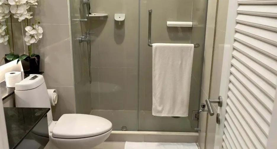Condo en alquiler de 2 habitaciones en Khlong Toei, Bangkok