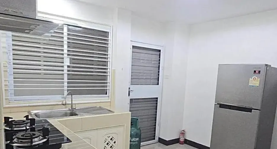 For rent 6 bedrooms house in Hang Dong, Chiang Mai